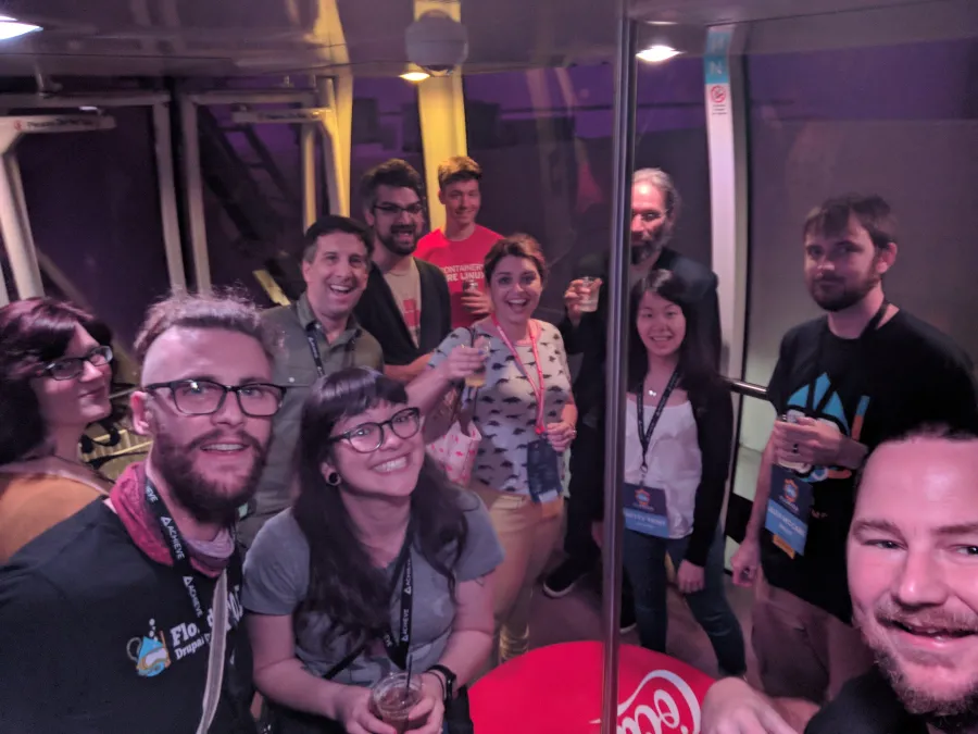 A bunch of smiling Drupalers taking a selfie while having a great time